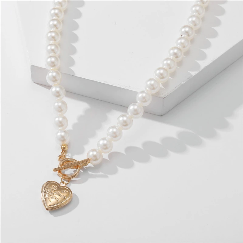 

2021 Pearl Retro Simple Heart Pendant Necklace For Women New Trend Female Jewelry