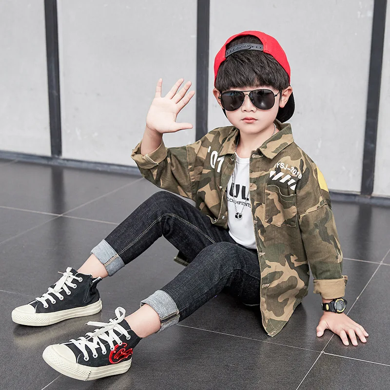 Весенне осенние куртки для мальчиков пальто куртка бомбер зеленая ветровка