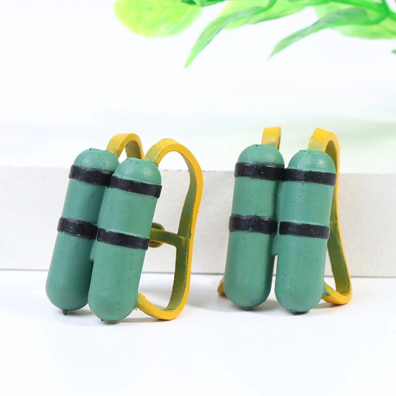 

2Pcs Doll House Miniature Oxygen Cylidner Model Scuba Props Decoration Pretend Play Toy Zubehör für Puppen