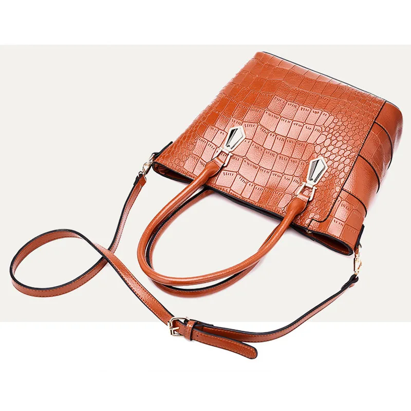 Женская сумка на плечо модная женская с крокодиловым узором кожаная Большая