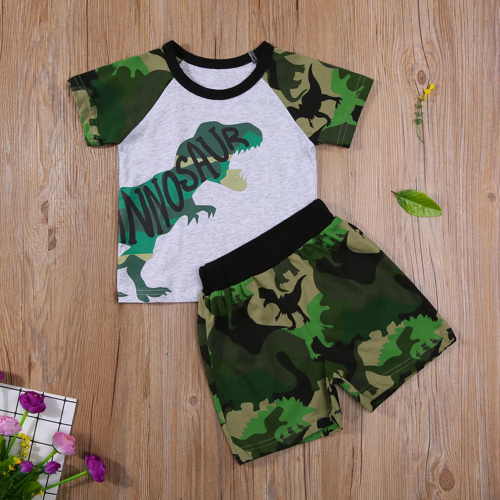 

2Pc Fashionable Baby Boy Summer Outfit Toddler Round Collar Dinosaur Print Raglan Short Sleeve Tops Camouflage Shorts Casual Set