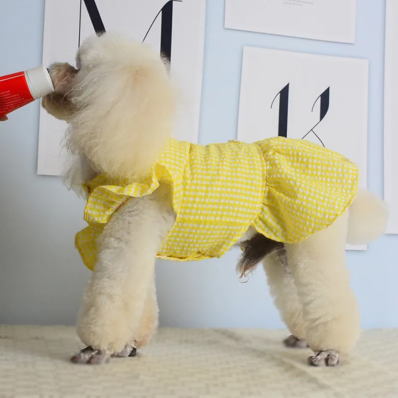 

Summer Pet Clothes Dog Dress Sweety Daisy Dress Dog Princess Skirt Cool and Ventilate Princess Apparel Chihuahua Dog