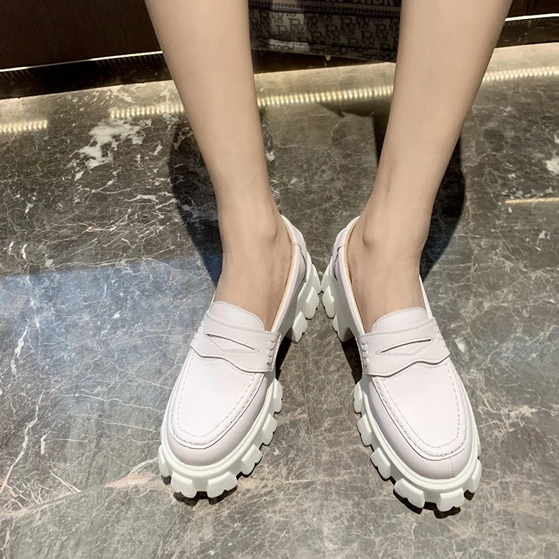 

VERCONAS 2021 Classic Casual Fashion Concise Women Pumps Platforms Genuine Leather Thick Heels Shoes Woman Spring New Arrival