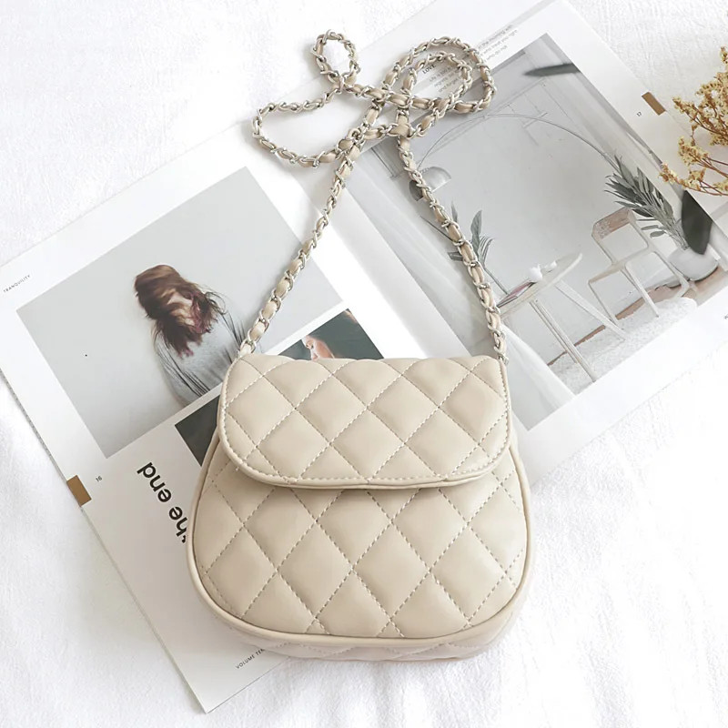 Youda/Модная стильная женская сумка мессенджер на цепочке простая однотонная из