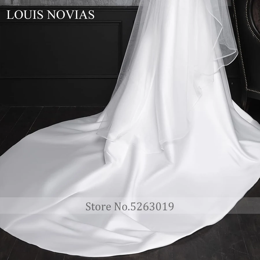 Женское атласное платье с бабочкой Louis Novias черное винтажное без рукавов