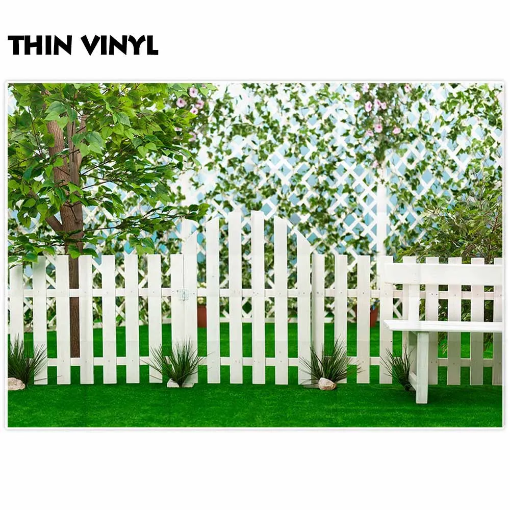 Фон для фотосъемки с изображением весеннего дерева и травы