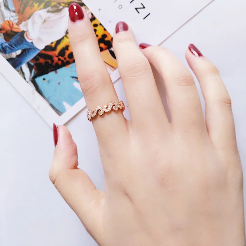 Женское матовое кольцо S-образной формы ювелирное изделие цвета розового золота