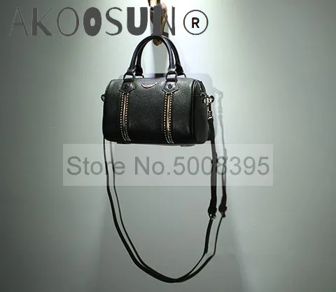 melhor 2021ss Mulher Preto Moda Plutônio Couro Travesseiro Saco Com Rebites Alça Crossover Ajustable único Alça De Ombro Zíperes Detalhe