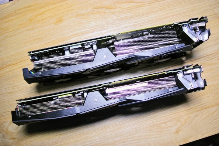 Видеокарта ASUS GTX1070TI 8G GTX 1070TI 3fan б/у 90% новая|Видеокарты| |