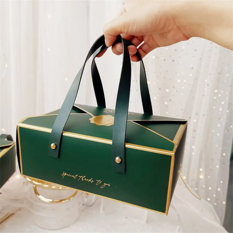 

5pcs Bronzing Protable Paper Box Leather Portable Rope Chocolate Candy Dragee Packaging Birthday Party New Year Gift Decoration