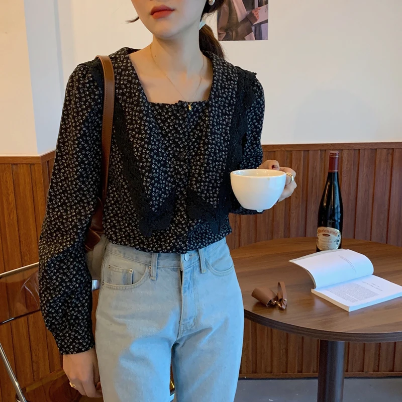 

Retro Women Floral Printing Loose Corduroy Chic 2021 Vintage Gentle Square Collar Elegance Female Shirts Tops