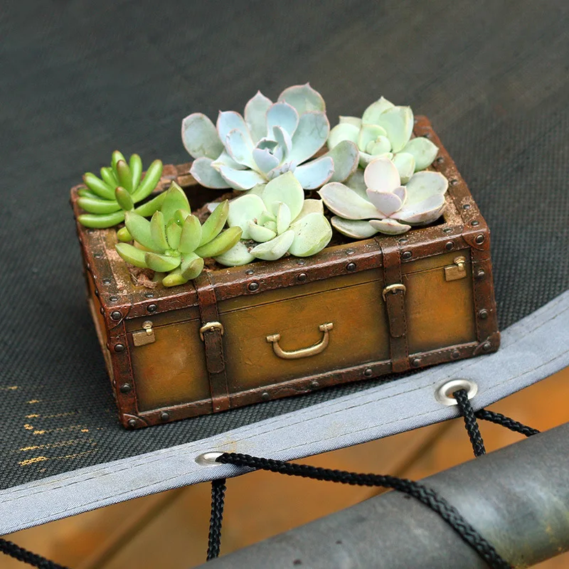 

European creative retro suitcase resin succulent flower pot office table micro landscape potted IDY match