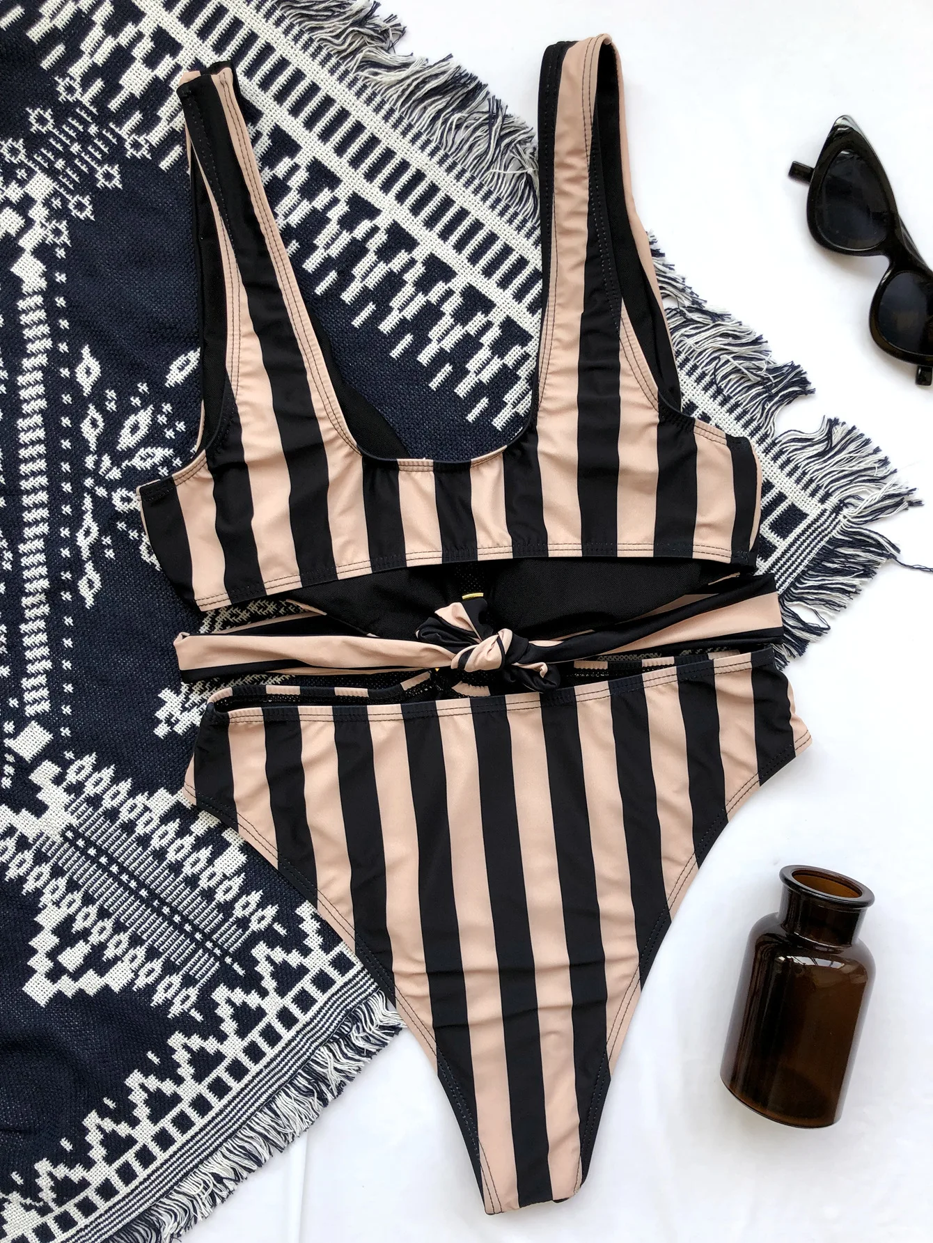 

2021 New Bikini Striped Swimsuit Women Backless Swimwear High Waist Bathing Suit Female One Piece Body Suit Swim