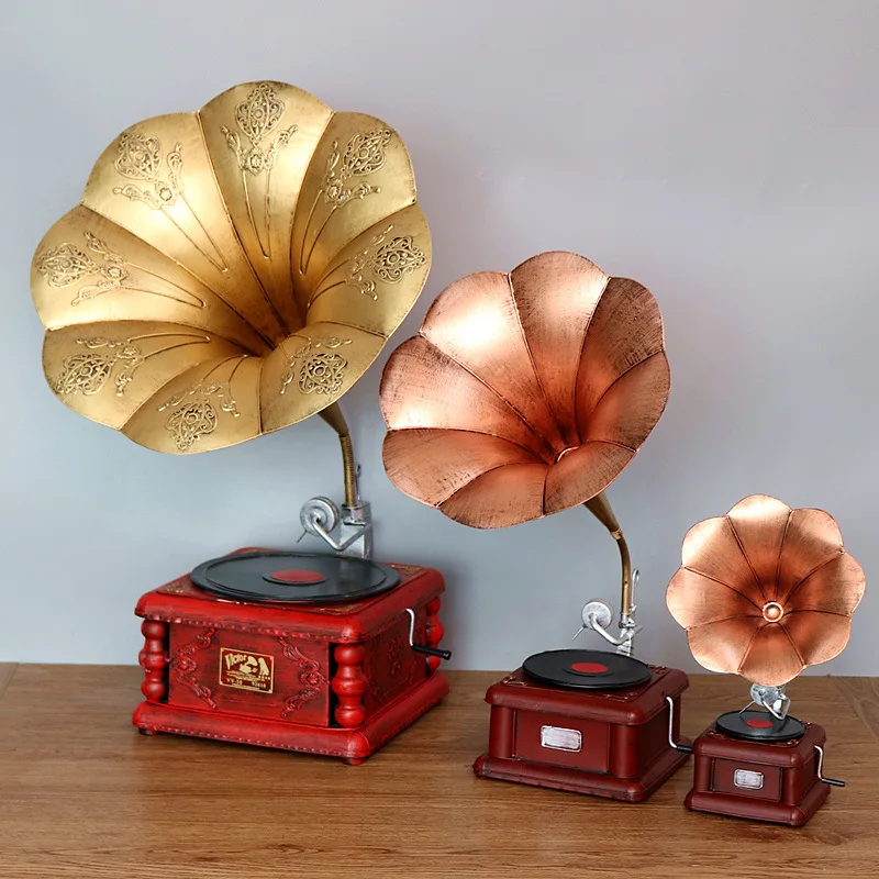 

Home Crafts Vintage Nostalgic Record Player Phonograph Model Crafts Photography Props Desktop Decoration Ornaments