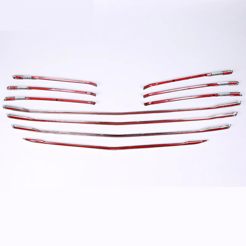 Декоративная накладка на решетку радиатора из АБС-пластика серебристая