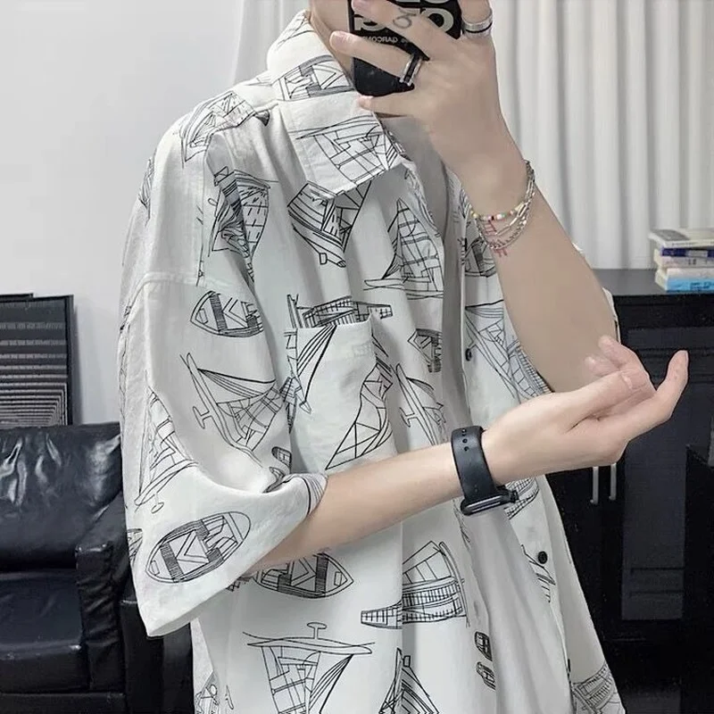 

Vintage shirt men's summer Korean fashion 5-point sleeve handsome short sleeve ruffian handsome Japanese loose shirt