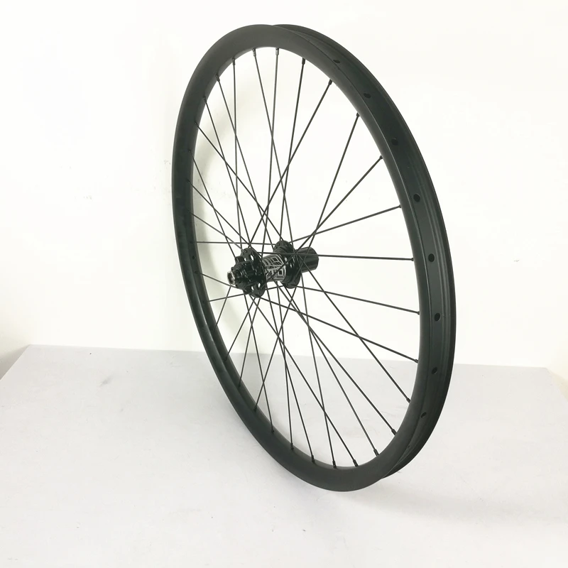 CARBON MOUNTAIN WHEELS 27.5ER 35MM WIDTH 25MM DEPTH 650B WITH KOOZER HUB FRONT 110X20MM NOT BOOST REAR 135X12MM | Спорт и