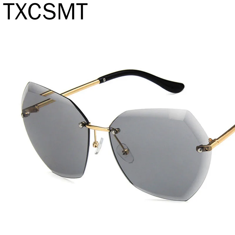 Новые солнцезащитные очки в большой оправе с обрезанными краями женские модные