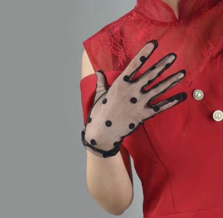 Женские прозрачные сетчатые перчатки R1909 черные вечерние с принтом в горошек для