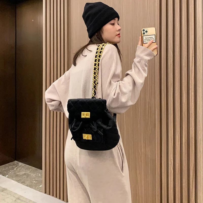 

2021 new fashion big brand design sheepskin leather ladies backpack luxury top quality mini one shoulder velvet cloth shoulder