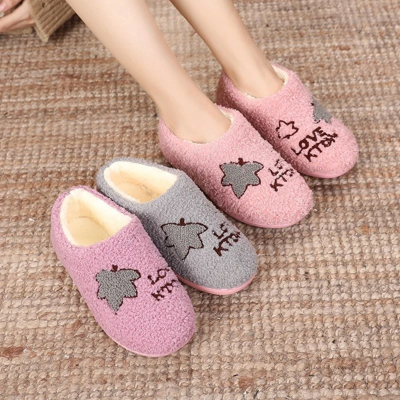 

2021 Leaf Design Pink Fur Loafers Women Winter Warm Floor Plush Slippers Fuzzy House Shoes Woman Indoor Bedroom Furry Slippers