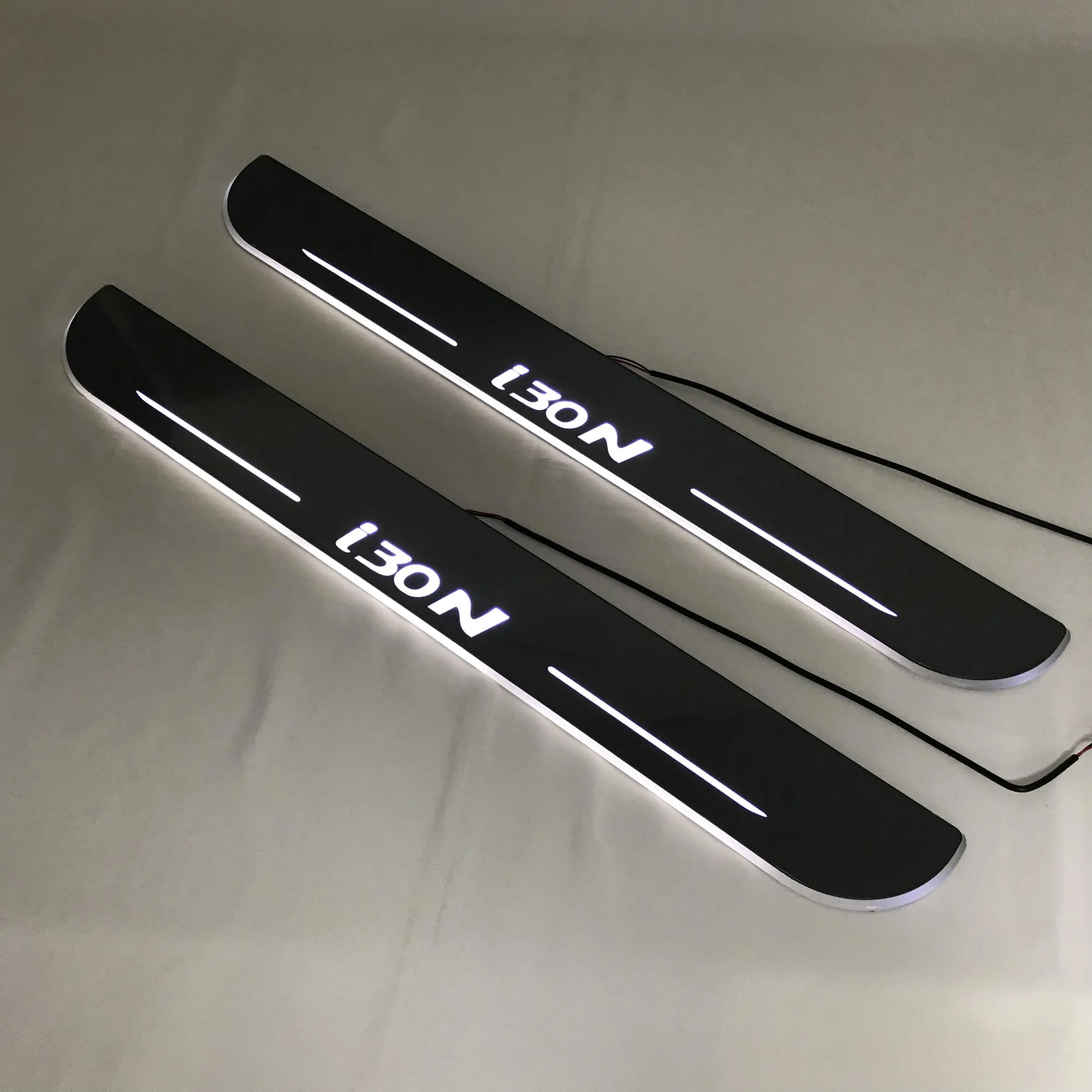 Osmrk led перемещение двери Накладка для Hyundai i30N динамический дверной порог пластина