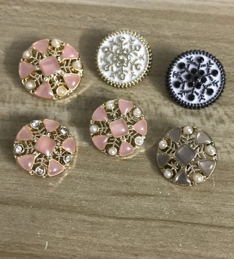 Новинка зимняя модель стразы швейная пуговица для роскошного Кашемирового