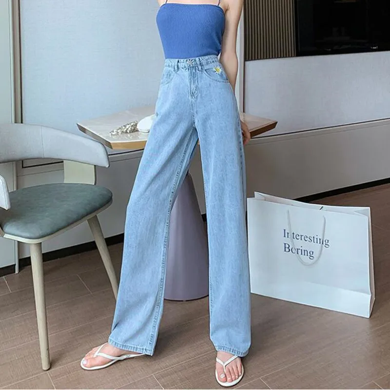 

Свободные прямые женские джинсы, Новинка весна-осень 2021, стильные широкие драпированные брюки с завышенной талией и небольшими маргариткам...