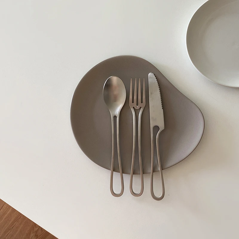 

Simple Steak Knife Fork Spoon Three Piece Set Stainless Steel Cake Dessert Hollow Handle Knife Fork Spoon Tableware