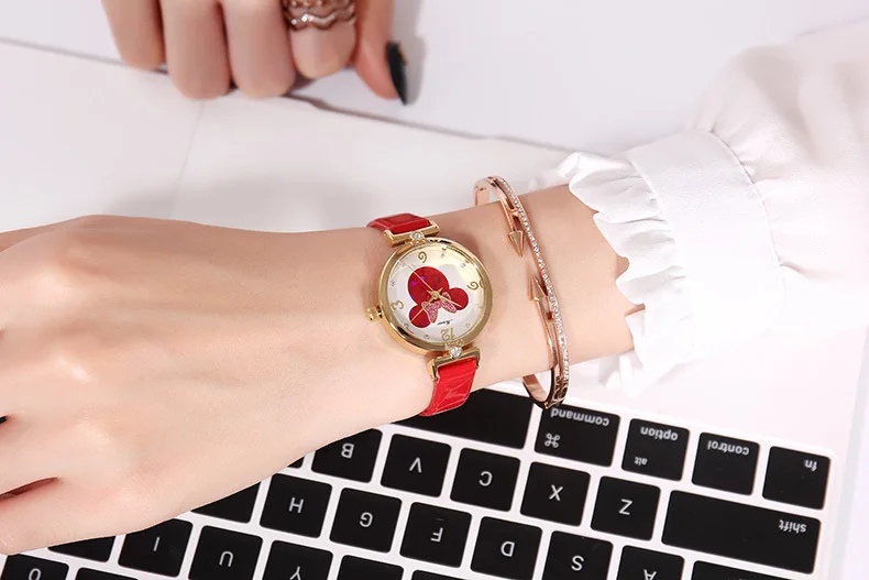 Красивые девушки Минни Маус Роскошные Bling Кристалл кожа кварцевые часы для женщин красивый лук маленький Дисней часы Водонепроницаемость