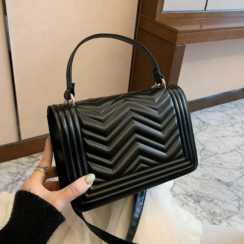 

Luxury Leather Shoulder Bags For Women Trended Brand Fashionable Purses and Handbags Designer Retro Crossbody Bags Satchels