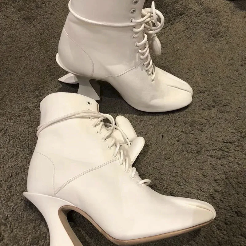 

2021 Luxury Designer Runway Party Shoes British Style New Chic Cowboy Knight Boots High Quality Fashion Cozy Women Ankle Boots