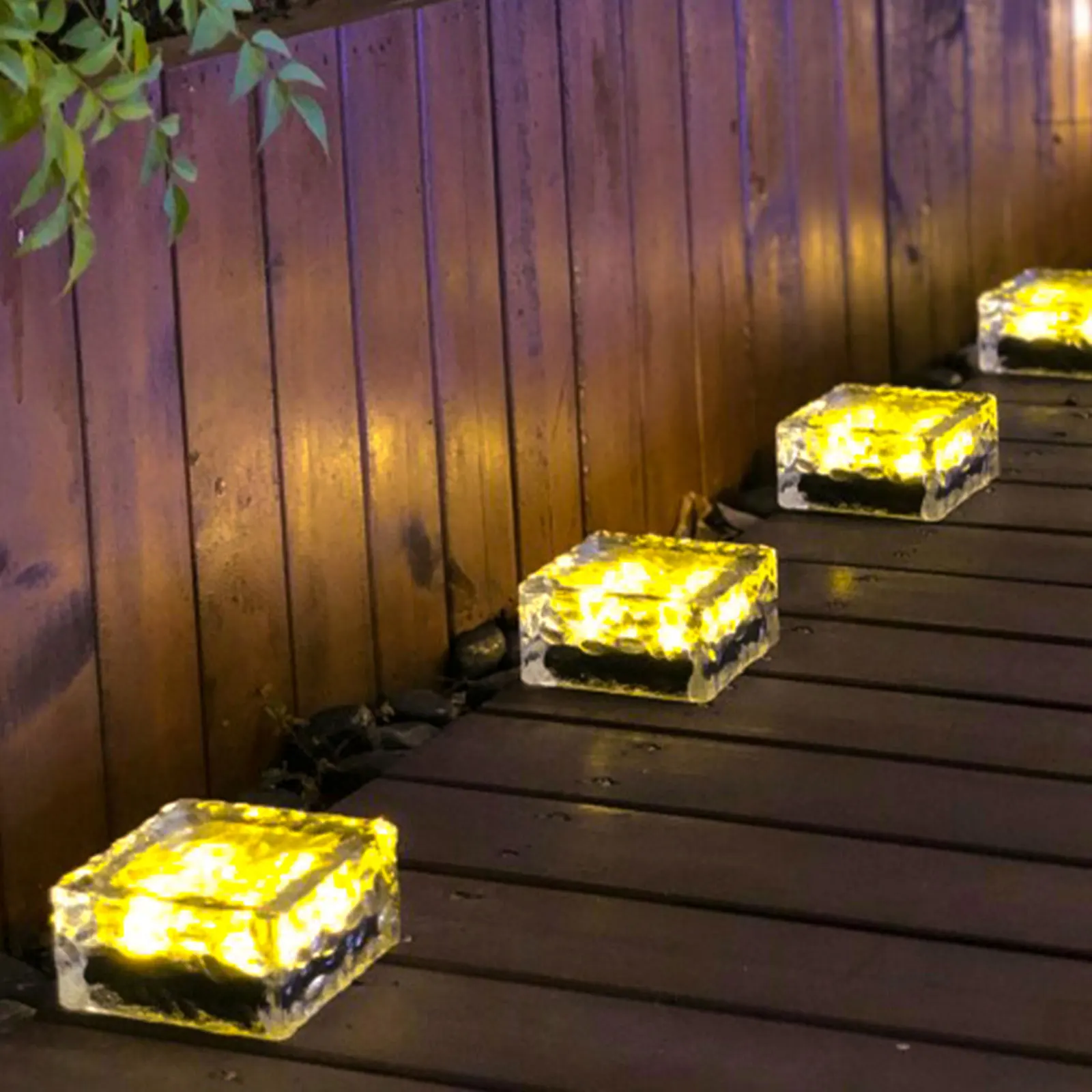 

Очаровательная стеклянная кирпичная лампа на солнечной батарее, s-образный светодиодный светильник с изменением цвета кирпича, водонепрон...