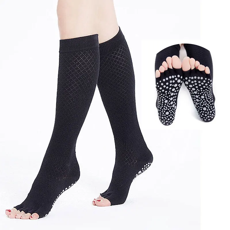 Long Cotton Women Five Toes Socks Anti-slip Ladies Knee High Skid Resistance Dots Pattern Printing Female Five Toe Sports Socks