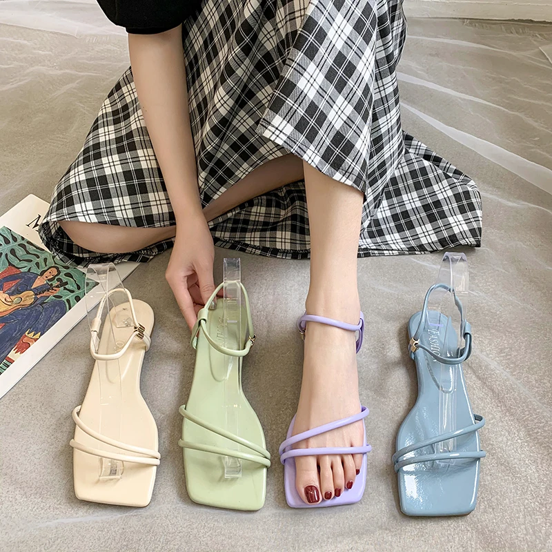 

Open Toe Beach Sandal Woman Luxury 2021 Summer Low-Heeled Shoes With Strap Anti-Skid All-Match Suit Female Beige Peep Fashion Fl
