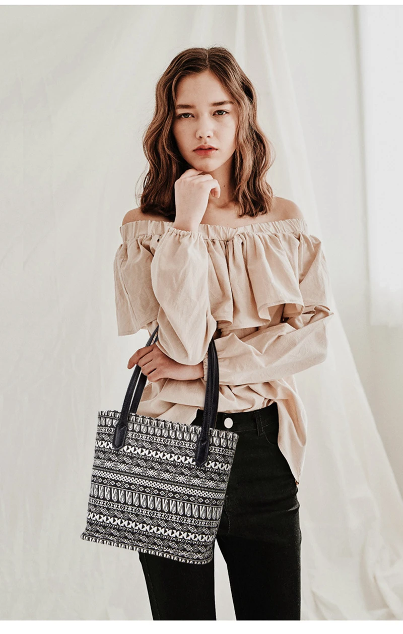 

Ladies Stylish Unique Pattern Canvas Tote Bag Small Size Handbag Shoulder Bag