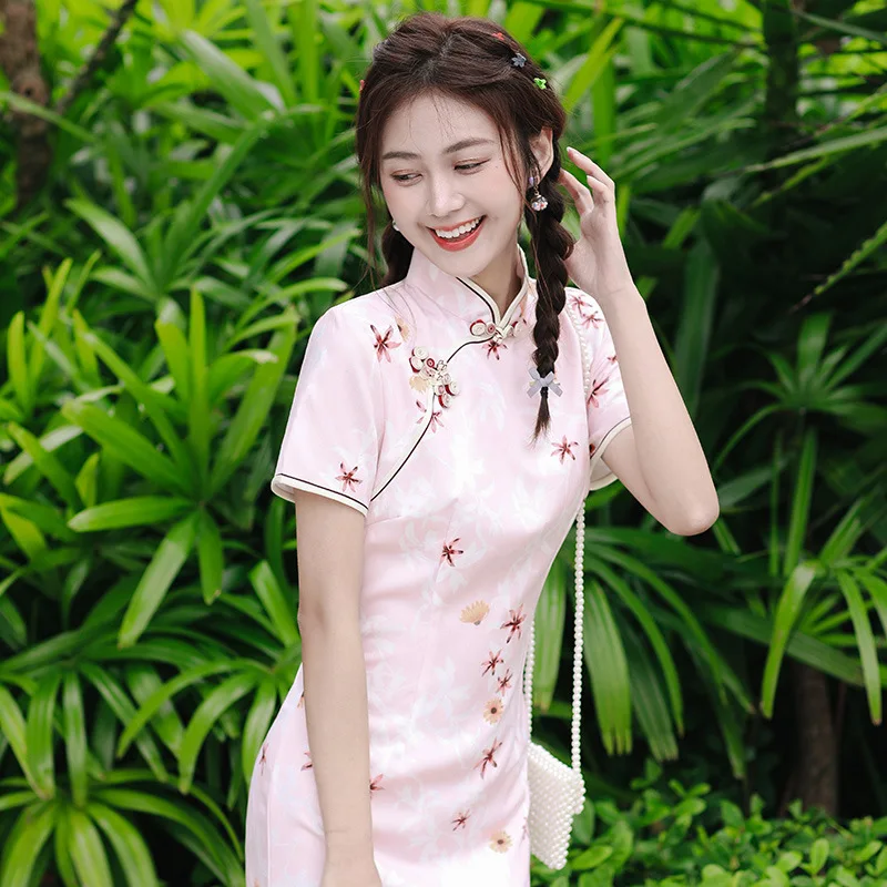 Атласное платье-Ципао с коротким рукавом и цветочным принтом | Тематическая