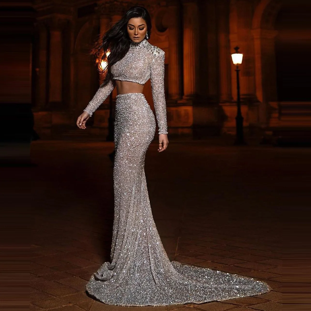

Silver Sequins Beaded Two Pieces Evening Formal Evening Dresses Sheath Long Sleeves With Court Train Dubai Prom Party Long Gowns
