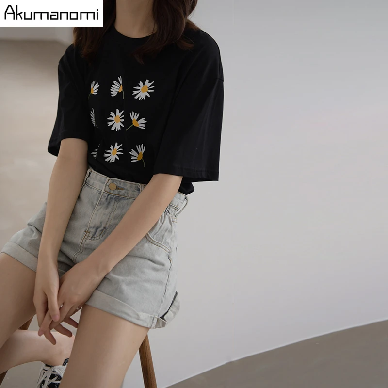 Футболка женская хлопковая с круглым вырезом и коротким рукавом милая размера