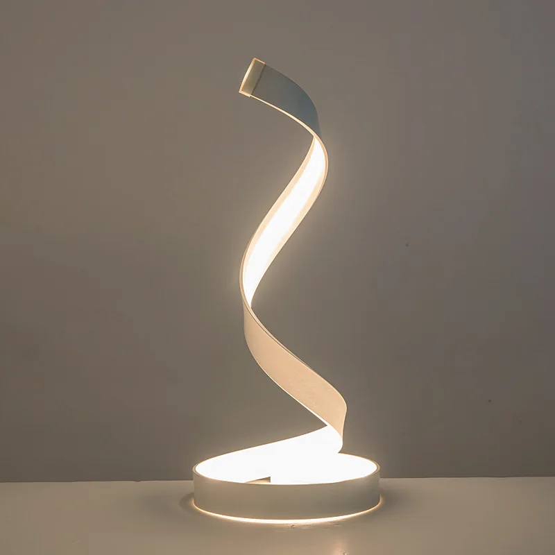 

Индивидуальная Современная лаконичная настольная лампа специальной формы, настольная лампа пост-модерн, прикроватная Светодиодная настол...