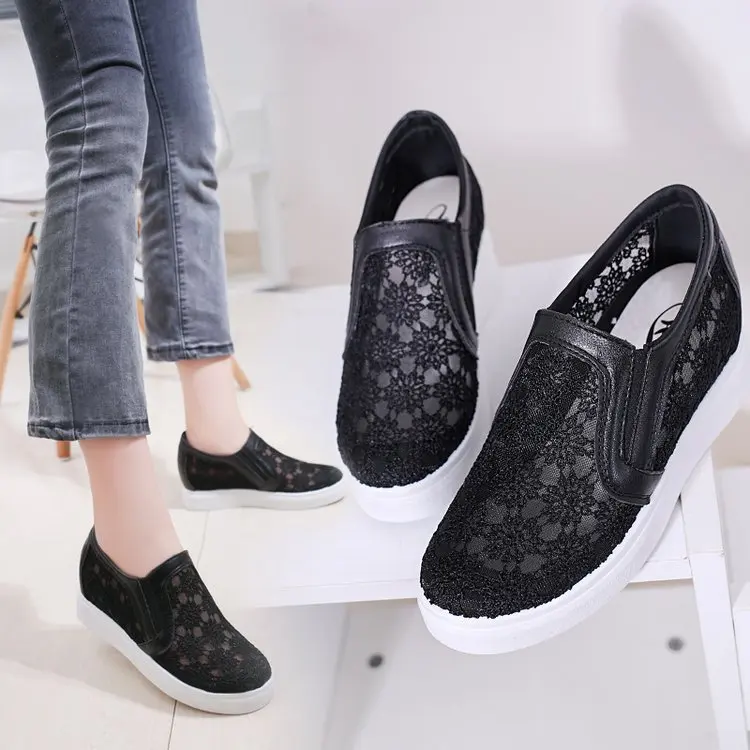 Сандалии женские кожаные босоножки на танкетке плоская подошва с перфорацией