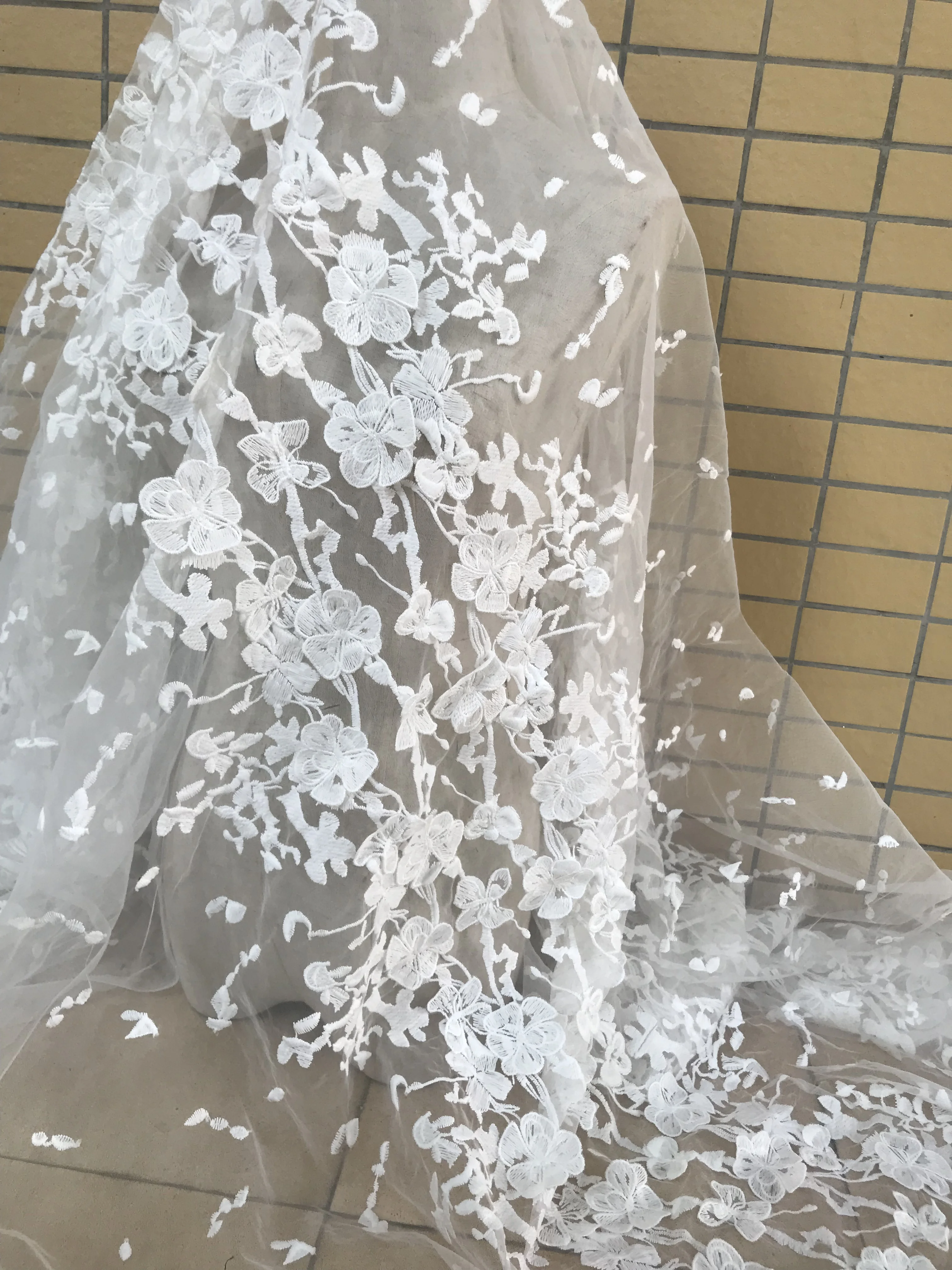 Белый Добби прекрасный цветок аппликация молочное волокно вышивка мягкий тюль