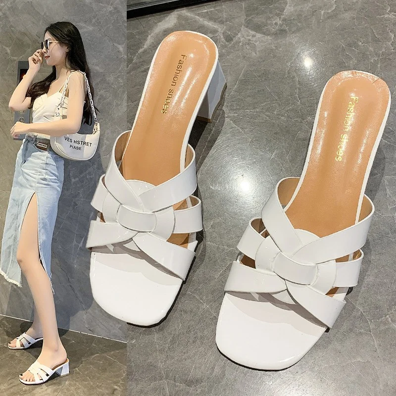 

2021 Summer New Temperament Casual Fashion Slippers Women Thick with Solid Color Simple High-Heeled Slippers Women