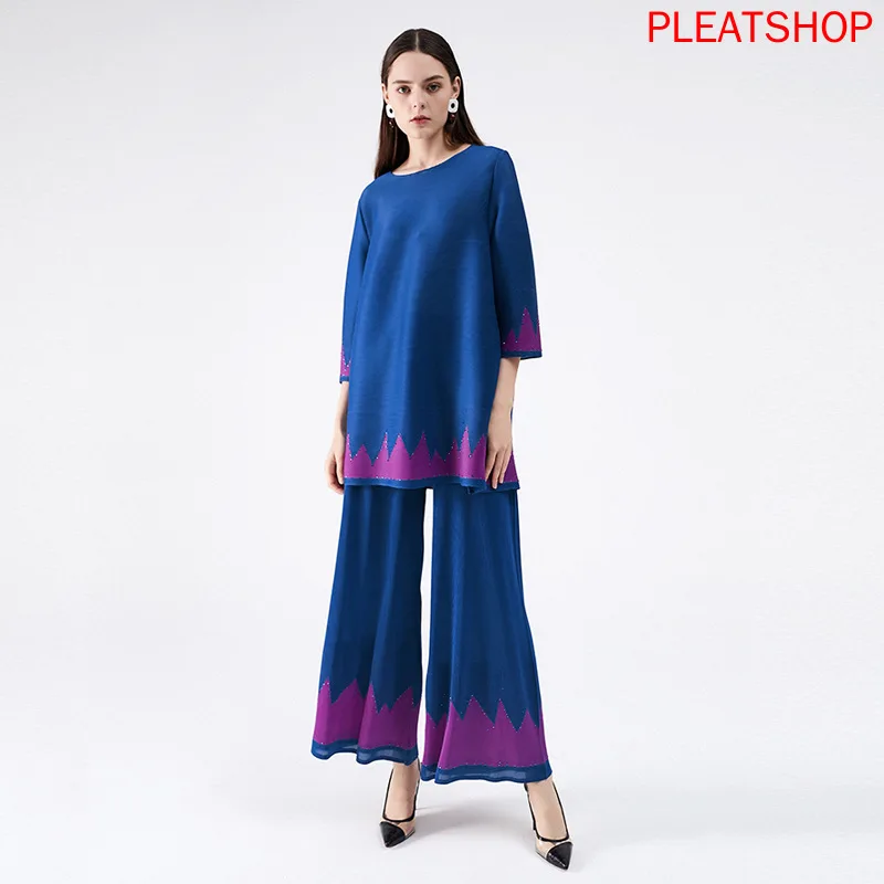 

Spring and Summer New High-End Elegant Hot Drilling Two-Piece Women's Three-House Pleated Stitching Loose Fashion Casual Suit