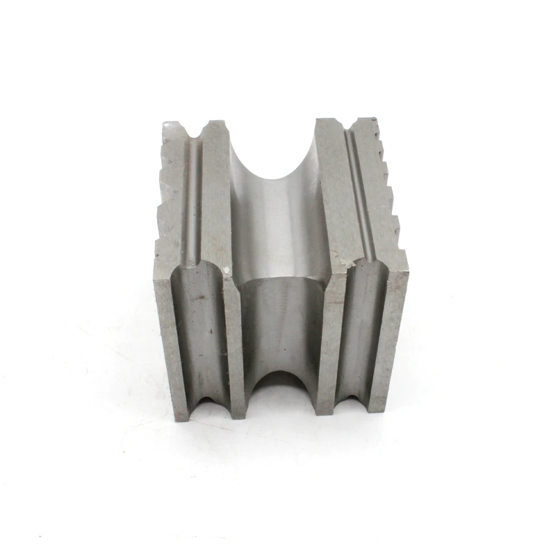 Высокая твердость Сталь Doming Dapping Блок пробойник для квадратных дыр формирующая