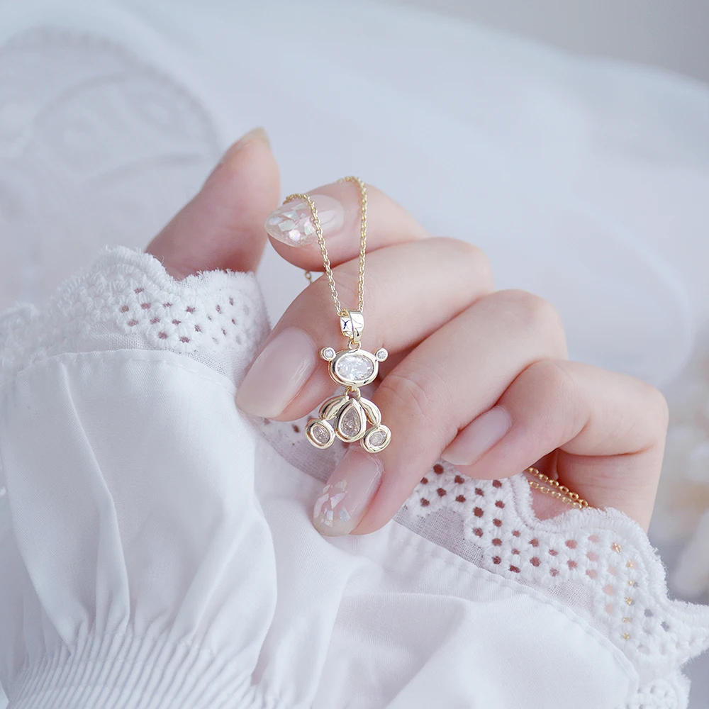

2021 New Design Exquisite Movable Bear Women Necklace 14k Real Gold Elegant Zircon Necklace Birthday Gift Jewelry Brincos
