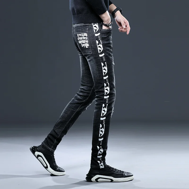 

Mens luxury trendy jeans scratched denim pants slimming classic jeans blue color business jeans black color casual jeans.