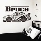 Пользовательские имя гоночный автомобиль наклейка на стену винил персонализированные гонки автомобиль наклейка на стену для мальчиков Декор стены комнаты JH304