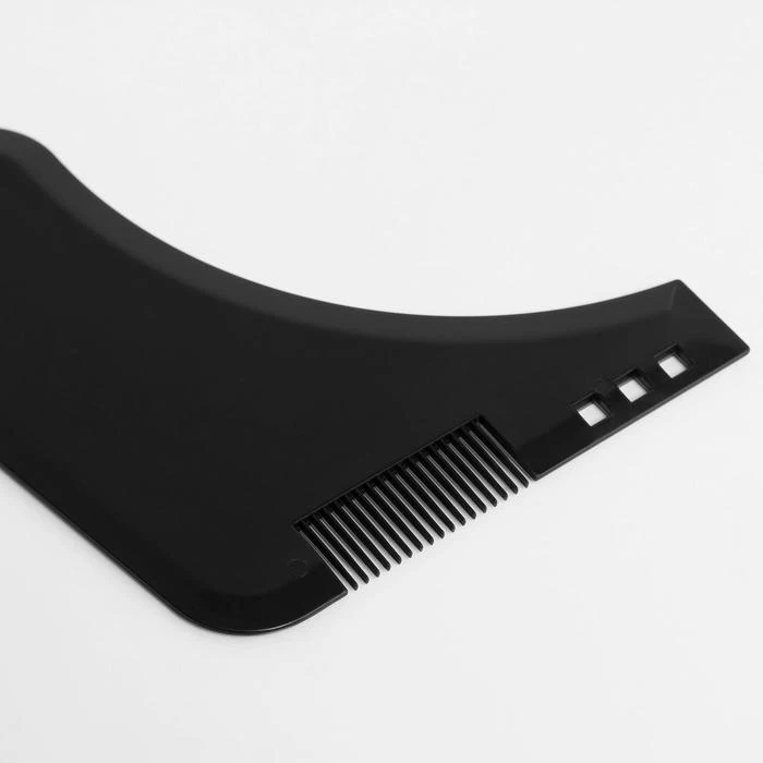 Трафарет для бритья бороды и усов с расческой |