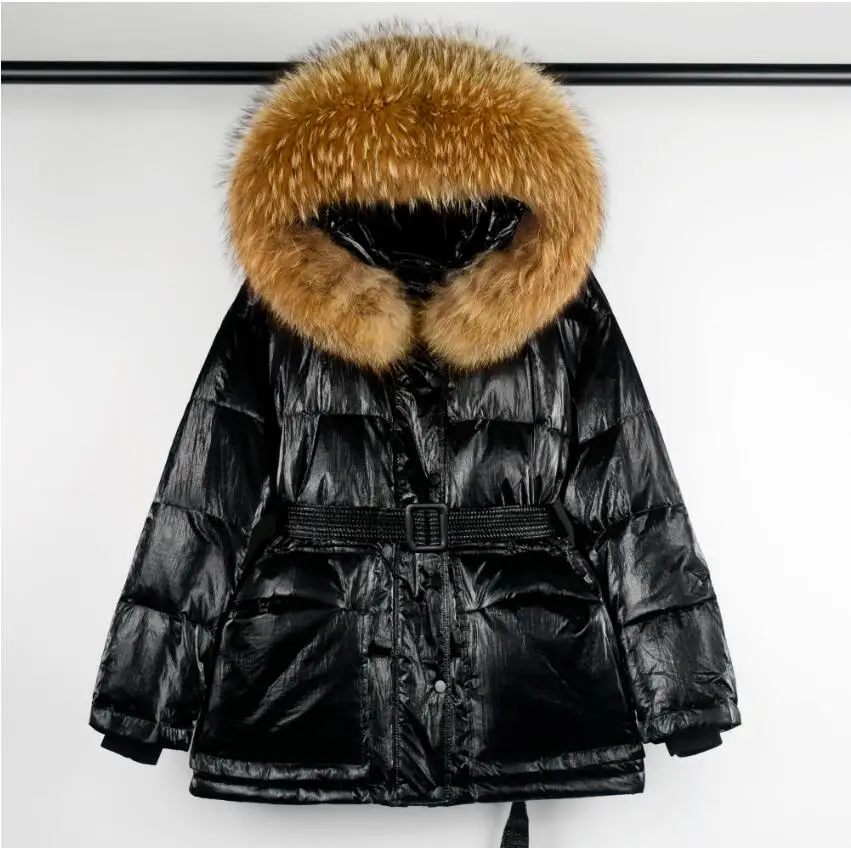 

M.Y.FANTASY 2021Huge Real Raccoon Fur Hooded 2021 Short Puffer Down Jacket Women Winter Feather 90% White Duck Down Coat Female